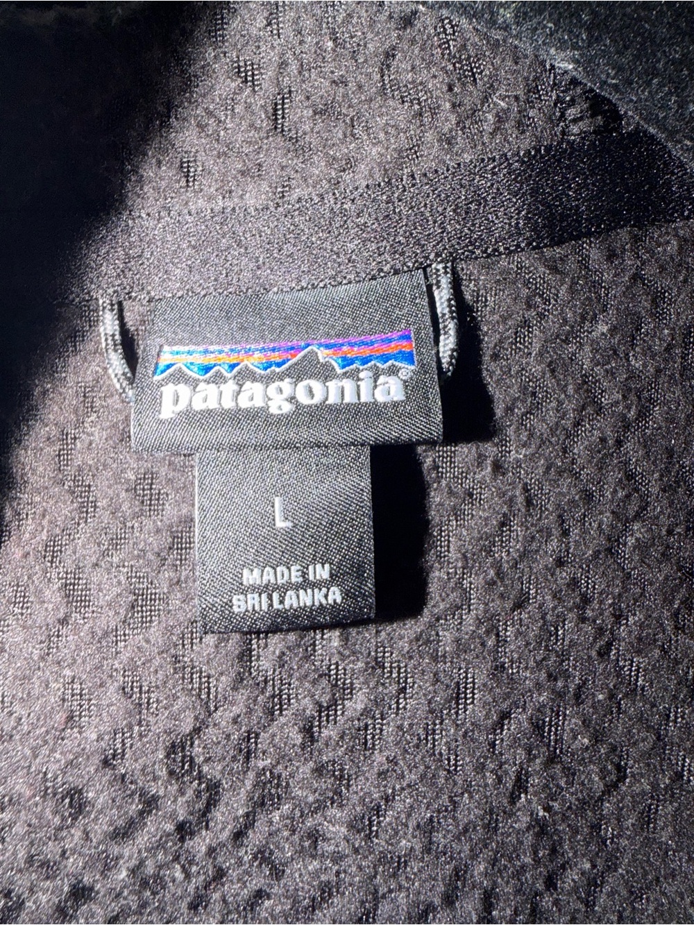 Patagonia womans Black Full-Zip Hooded Fleece Jacket - light weight - Picture 2 of 6